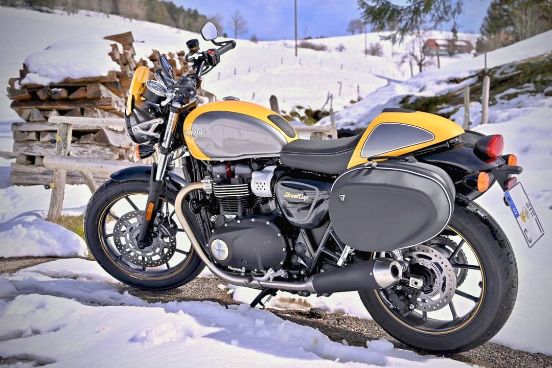 How to store your motorcycle for winter