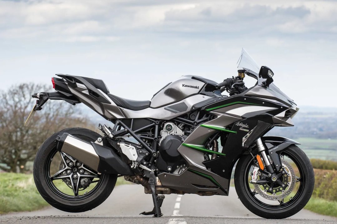 Kawasaki Ninja H2 SX - What Are the Best Sport Touring Motorcycles