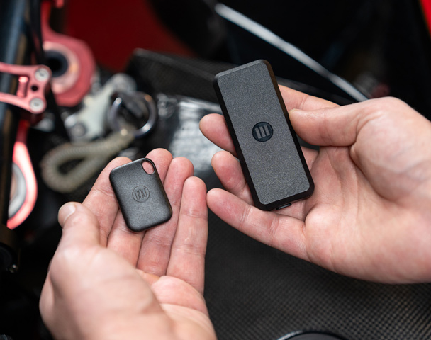 Monimoto 9 Smart Motorcycle GPS Tracker – 5G, IP68, 12-Month Battery, MM9
