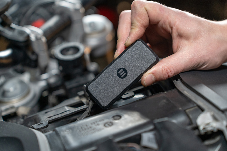 Como funciona localizador gps moto Monimoto 9