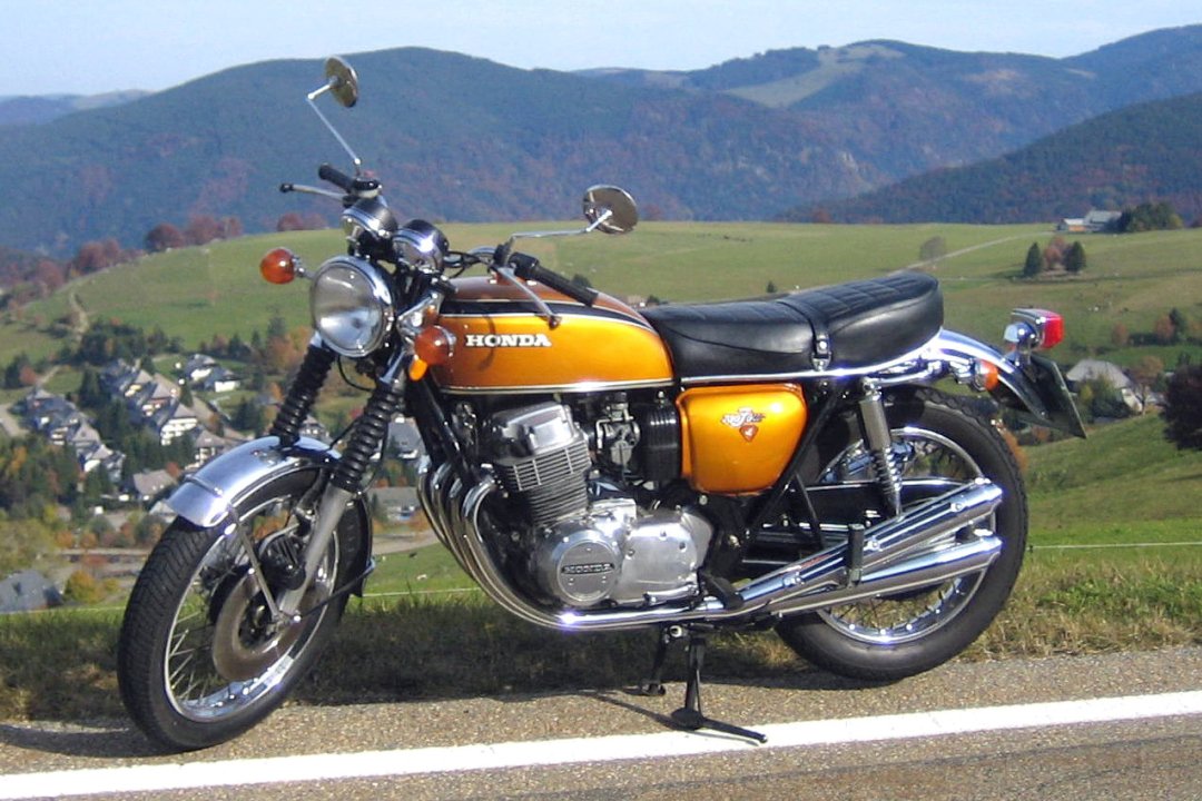 Honda CB 750 - The Honda Motorcycle Buyer’s Guide