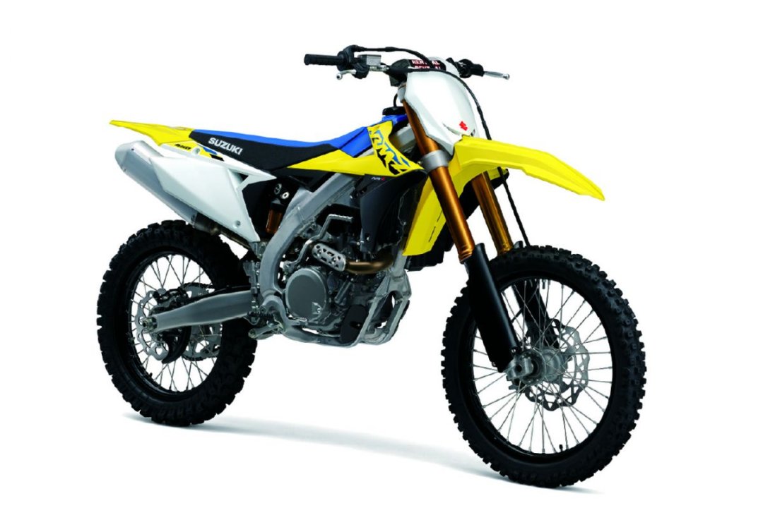 Moto cross Suzuki RM-Z450 2022 de couleur jaune et blanche