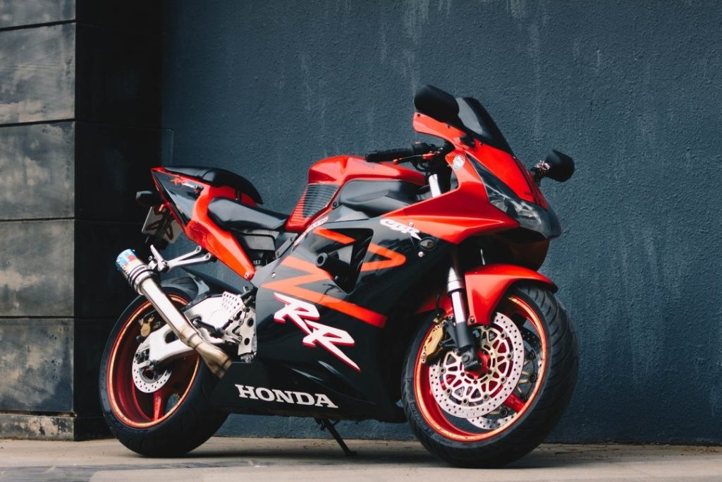 Les Meilleures Motos Pour Une Femme Monimoto FR