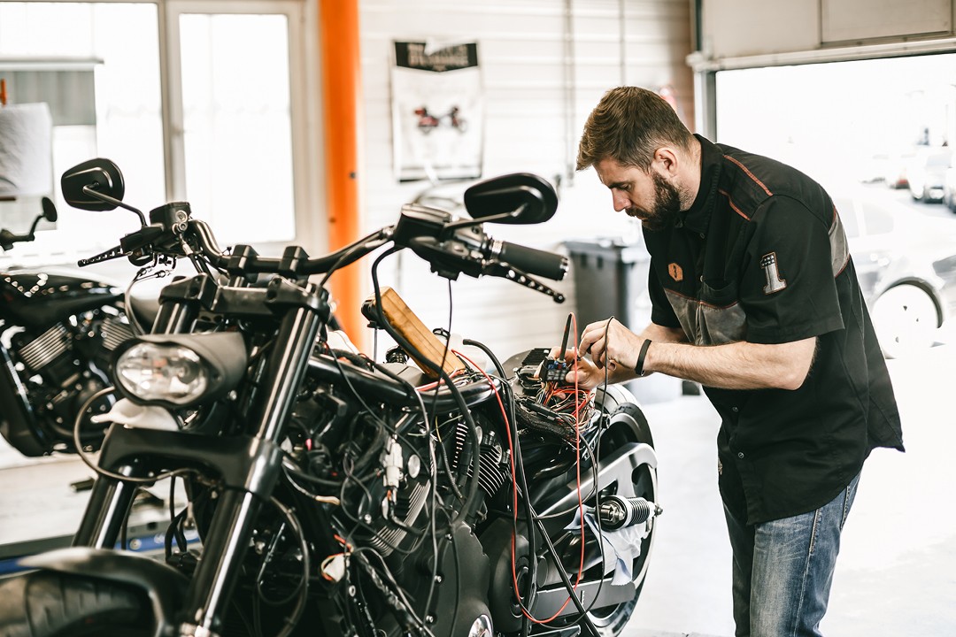 Motorcycle maintenance mechanic