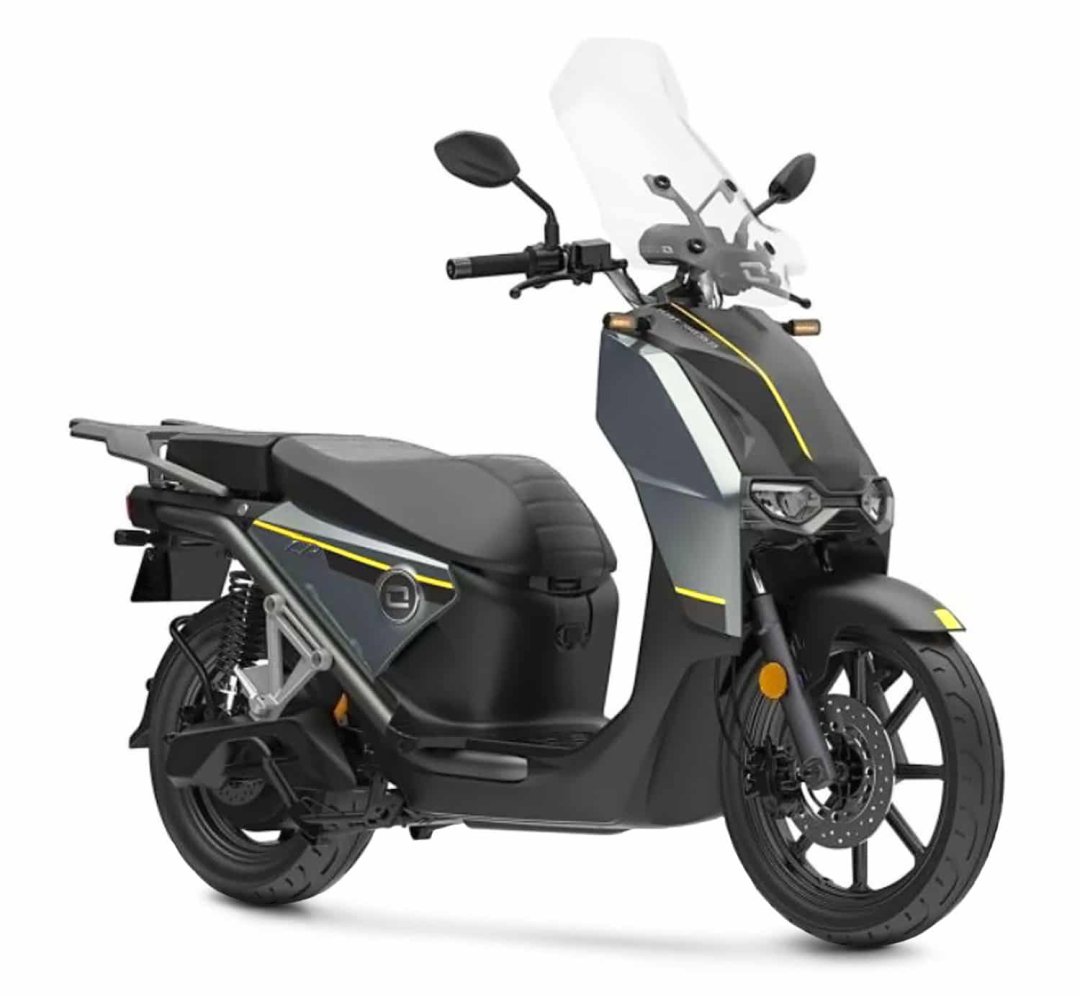 Scooter électrique Super Soco CPX de couleur grise et jaune